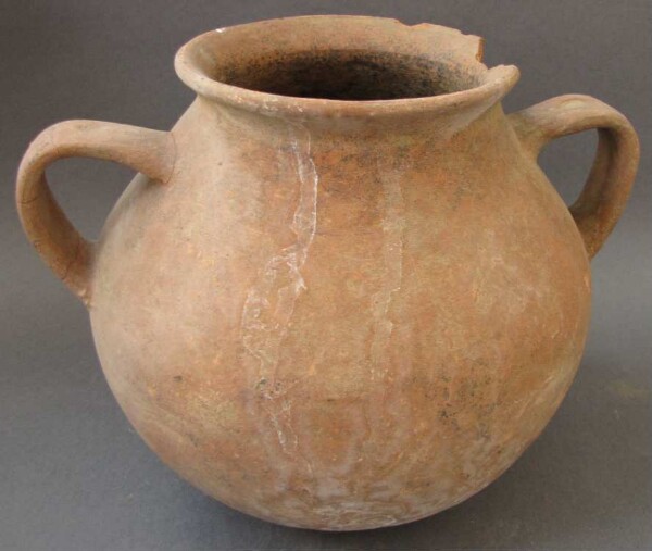 Clay vessel