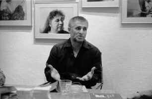 Brecht-Haus : Im Brecht-Haus: Apti Bisultanov; Bild: Alain Riviere