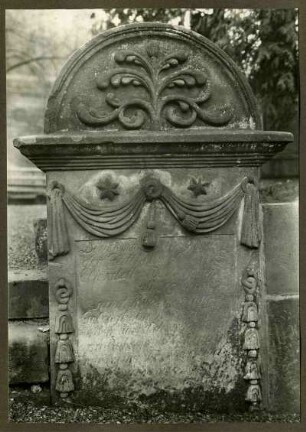 Friedhof, Grabstein von Elisabetha Wolff, 1831