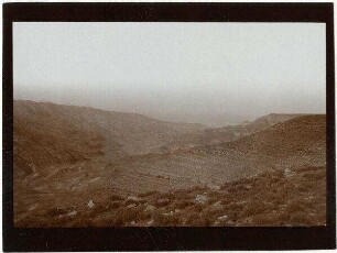Blick im w. mogib [wadi modschib, modjib] n W. [wadi mujib]