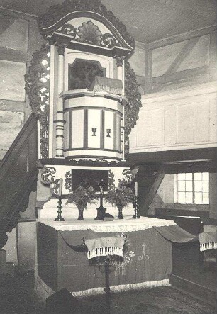 Kirche in Bluno, Innenraum : Bauwesen - Kirchen. Ort: Bluń / Bluno. Altar in der Kirche zu Bluno.