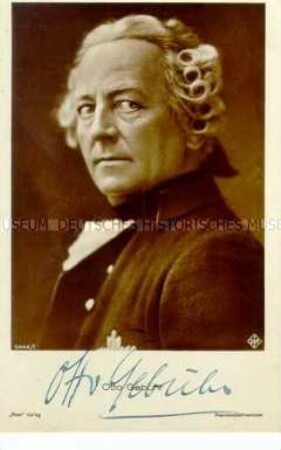 Handsignierte Porträtkarte des Schauspielers Otto Gebühr in der Hauptrolle des Films "Der Alte Fritz"