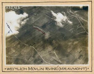 Foto des Geländes westlich von Moulin Ruiné bei Miraumont (Luftbild)