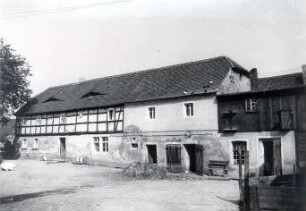 Bauernhof in Brohna : Bauwesen - Wirtschaftsgebäude und Gehöfte. Ort: Bronjo / Brohna. Ställe mit Ausgedinge und weiteres Gut.