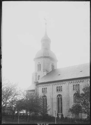 Evangelische Pfarrkirche Zum Heiligen Kreuz