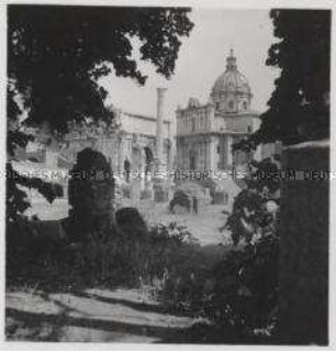 Rom, Forum Romanum, Septimius-Severus-Bogen, Phokas-Säule, Kirche Santi Luca e Martina