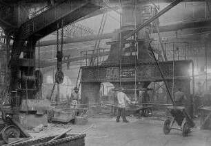 Großer Zweiständer-Dampfhammer : Technikgeschichte | Industrie und Technik | Schmieden und Schmiede-Einrichtungen