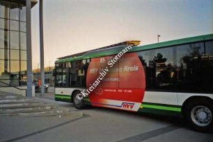 Hamburger Verkehrsverbund: Informationsveranstaltung zur Eingliederung des gesamten Kreises in das HVV-Gebiet vor dem Gebäude F (Mommsenstraße 14)