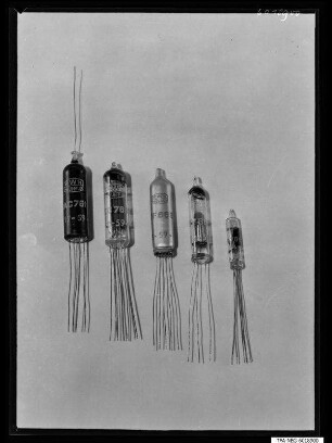 5 Miniaturröhren aus DDR-Produktion 4, Foto 1960