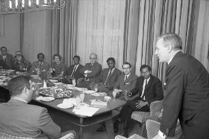 Besuch junger Bank- und Außenhandelskaufleute aus Somalia in Karlsruhe