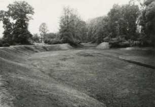Elster-Luppe-Regulierung, Zugefülltes Luppebett unterhalb des ehemaligen Böhlitz-Ehrenberger Wehres