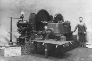 Freistrahlturbine, Leistung: 350 PS, 750 Umdrehungen in der Minute (Fritz Neumeyer, München) : Technikgeschichte | Maschinenbau | Kraftmaschinen | Wasserkraftmaschinen