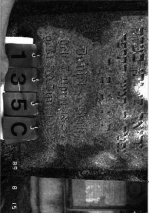 Grabstein 135 (Index: 100105313) Material: Granit Zustand: gut Maße HxBxT: 189x61x22 cm Beschreibung: Stele, Sockel, doppelt eingezogener Korbbogenabschluß Symbolik: Davidstern, gewundener Kranz aus Zweigen: Grabstein 135C