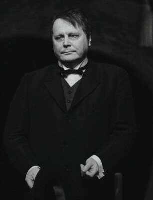 Ernst Schröder [auf der Bühne]