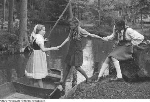 Spreewald, Kulturgruppe Lübben, Lübbenau-Lehde, April 1952