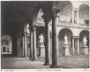 Palazzo dell´ Universita, Pavia: Innenhof