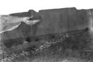 Küste bei Salamansa : Blick über die Küste bei Salamansa mit Felsen.