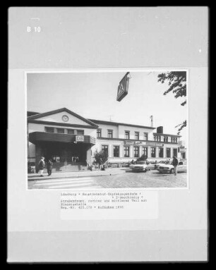 Hauptbahnhof-Empfangsgebäude