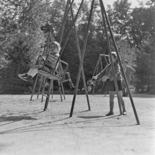 Im Stadtpark von Plowdiw. Kinderspielplatz