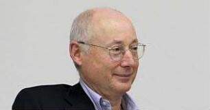 Stefan Aust