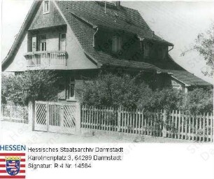 Seeheim an der Bergstraße, Wohnhaus des hessischen Ministerpräsidenten Christian Stock (1884-1967) / Straßenansicht