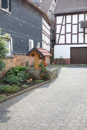Ziehbrunnen; Lollar, Mittelgasse 7