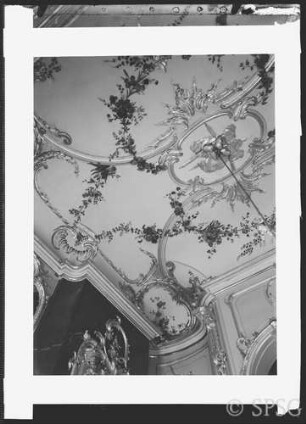 Potsdam, Neues Palais, Wohnung Friedrich II., Schlafzimmer, R.: 212, Detail: Decke.