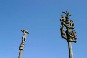 Frankreich. Bretagne. Finistere. Sainte Marie du Menez Hom. Calvaire vor der Kapelle
