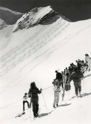 Aufbruch ins Tiefschneegebiet des Faschinajochs, Großes Walsertal