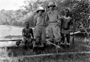 Gruppenbild mit Eickstedts (Deutsche Indien-Expedition 1926/1929 - 4. Andamanen)