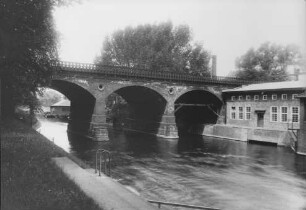 Brücke über den Wehrarm der Unterschleuse/Berlin