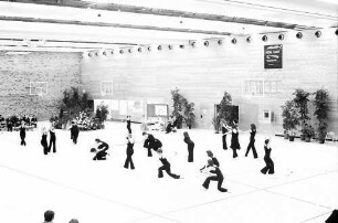 Freiburg: Einweihung Uni-Sportstadion, Gymnastikvorführungen