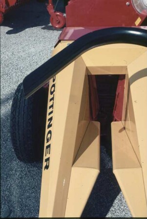 Fotografie: Erntetechnik, Silomais, Maishäcksler angebaut