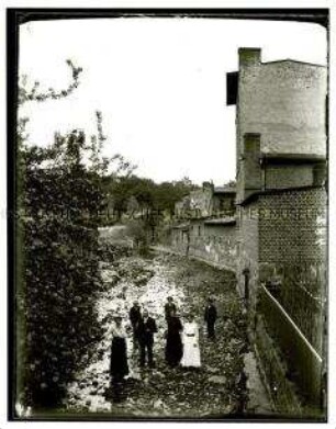 Blick auf das trockene Flussbett des Zahne in Hammerstein
