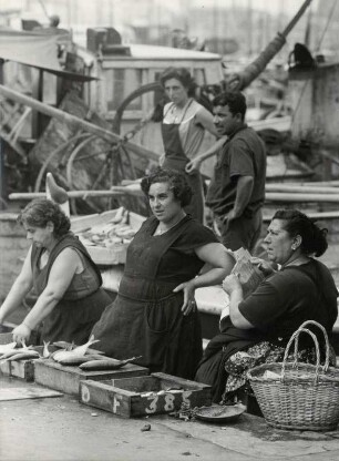 Fischerfrauen im alten Hafen von Marseille