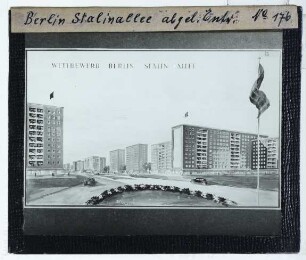 Berlin, Stalinallee (heute Karl-Marx-Allee)