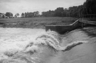 Großzschocher 18. Juli, Wehr an den Schönen, 1 Woche nach Höchststand, Hochwasser Juli 1954