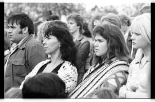Kleinbildnegativ: Fest am Mariannenplatz, 1976