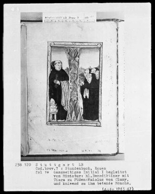 Lateinisch-französisches Stundenbuch (Livre d'heures) — Initiale I mit dem heiligen Maiolus von Cluny und betenden Mönchen, Folio 1verso