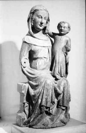 Lörrach: Museum; Sitzmadonna aus Neudingen, 2. Hälfte des 14. Jahrhunderts