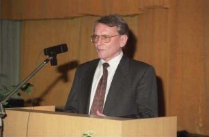 Verabschiedung Prof. Dr. Günther Gattermann : Dresden. Verabschiedung des kommissarischen Generaldirektors der SLUB Dresden, Prof. Dr. Günther Gattermann, und Begrüßung des Generaldirektors, Jürgen Hering, durch Rektor Prof. Dr. Achim Mehlhorn sowie durch die Belegschaft der SLUB am 09. Januar 1997