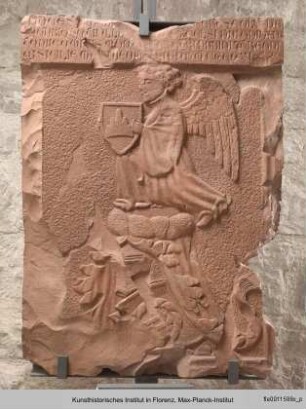 Inschrifttafel mit Engel und Wappen von Gubbio