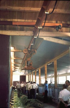Fotografie: Fütterungstechnik, Futtervorlage, Greiferanlage