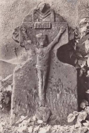 alter Friedhof. Grabkreuz