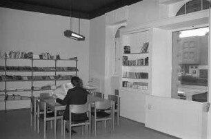 Umzug des Centre Culturel Francais in das Gebäude Adlerstraße 45/Ecke Kriegsstraße