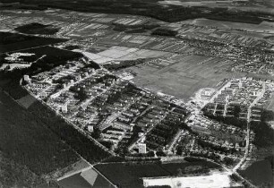 Luftbildaufnahmen von Karlsruhe. Waldstadt - Feldlage