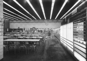 Hauptbahnhof Dresden, Inneres, Selbstbedienungsgaststätte, früher Wartesaal auf der Südseite der Halle