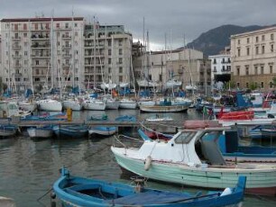 Palermo, Yachthafen + Stadtzentrum