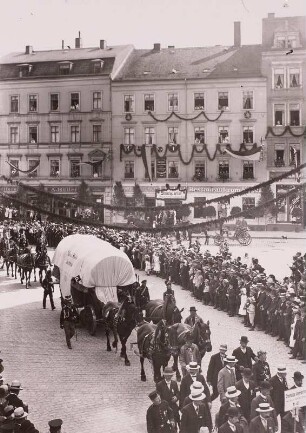 Jubiläum zum 100. Jahrestag der Befreiungskriege von 1813/15 in Bautzen : Festumzug in der Goschwitzstraße