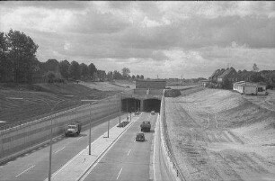 Rendsburg: Tunnel unter dem Nordostseekanal, nördiche Tunneleinfahrt